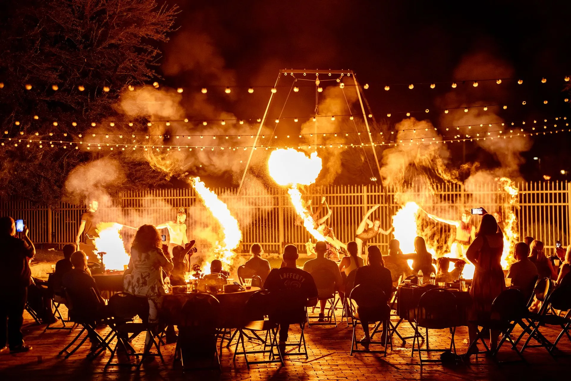 What to Ask Before You Book Corporate Event Entertainment